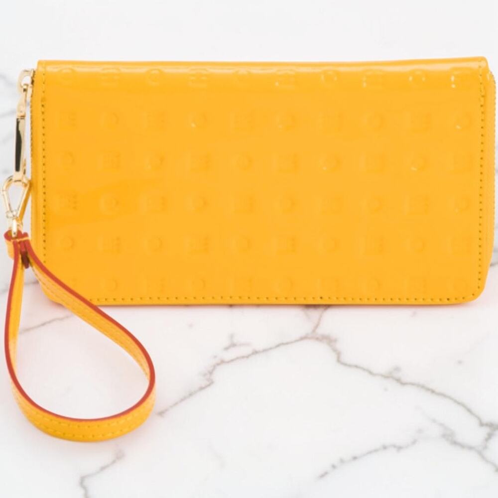 NWT Arcadia Made In Italy Leather Large Zip Around Wristlet Wallet Yellow 1607